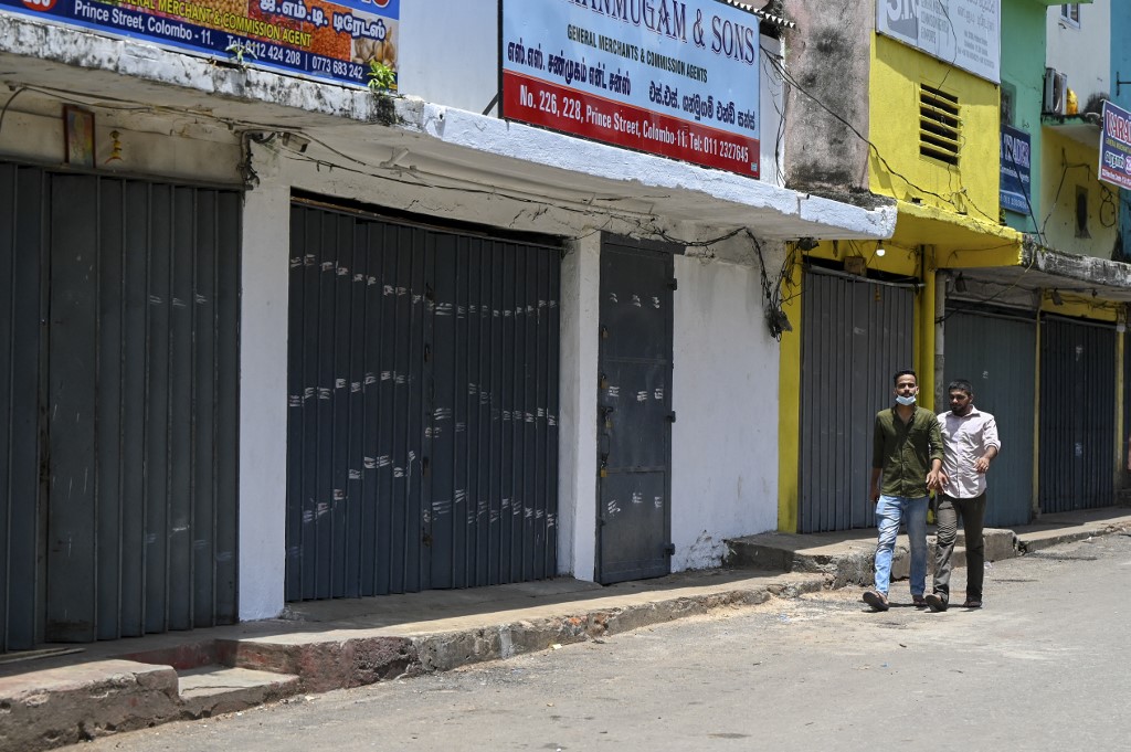 Le Sri Lanka paralysé par une grève générale appelant au départ du président Rapajaksa