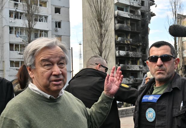 Frappes russes sur Kiev lors de la visite du secrétaire général de l'ONU, trois blessés