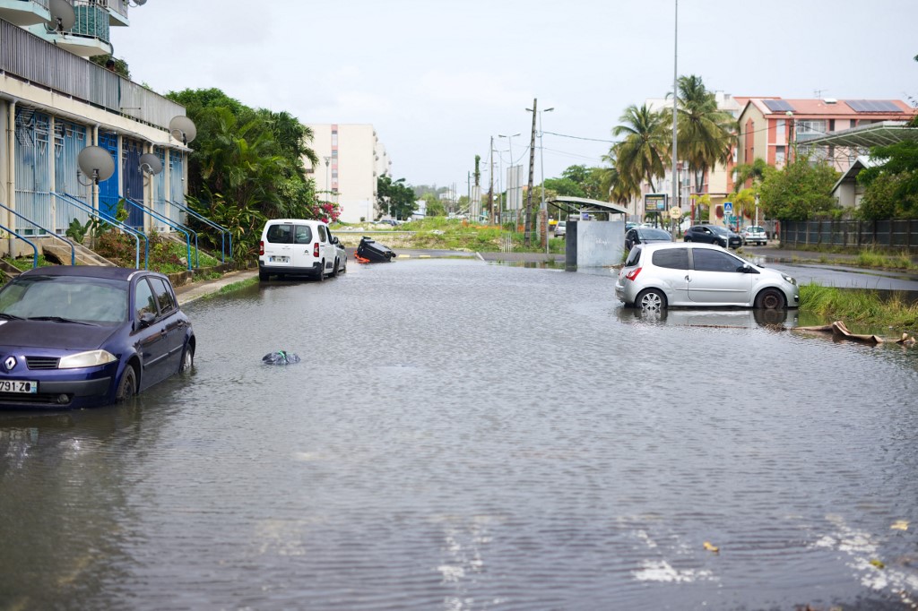 Guadeloupe: le bilan des intempéries s'alourdit: deux morts et un disparu
