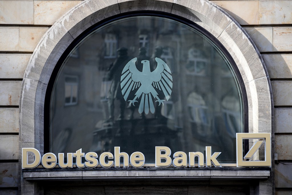 Perquisitions chez Deutsche Bank dans une enquête pour blanchiment