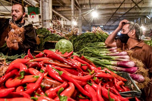 Algérie: inflation et dépréciation du dinar plombent le pouvoir d’achat