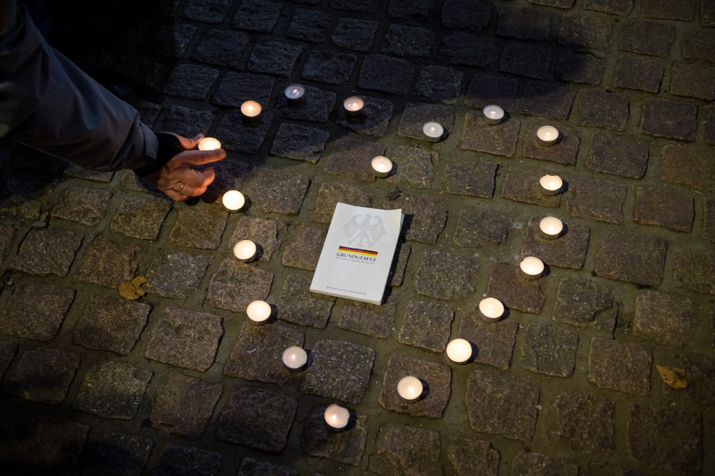 Allemagne: un groupe d'«antivax» radicalisés projetait des attentats