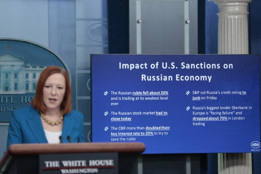 Washington va interdire mercredi «tout nouvel investissement» en Russie