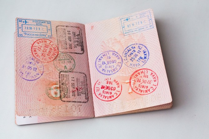 Les EAU renoncent au visa de résidence physique et le remplacent par une nouvelle carte d'identité