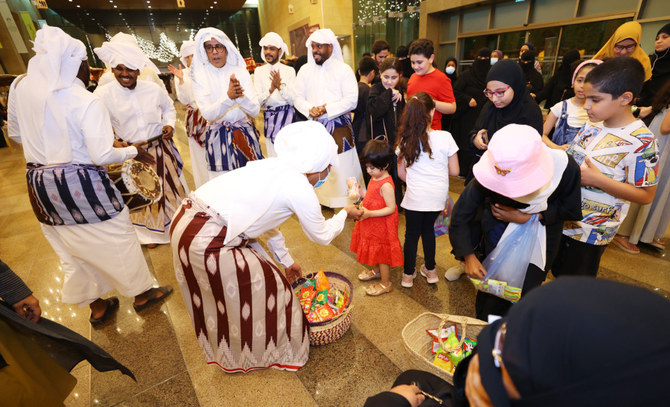 Tambours, chansons et bonbons pour fêter le ramadan au Musée national d’Arabie saoudite