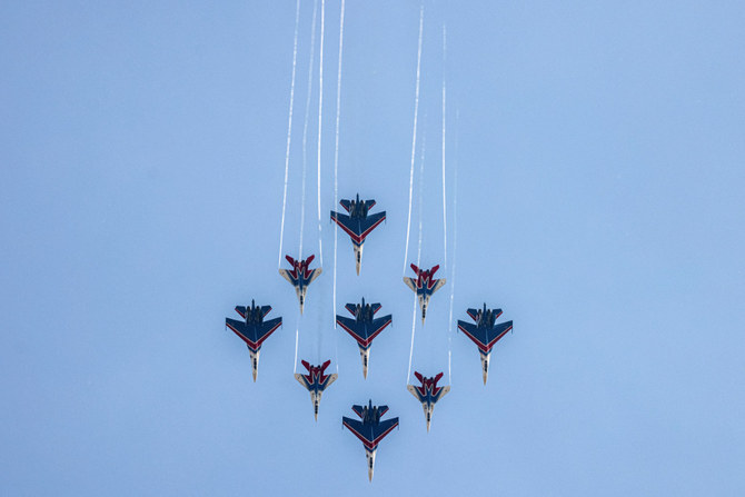 Ukraine: Kiev reçoit des avions de chasse, appel desespéré de Marioupol