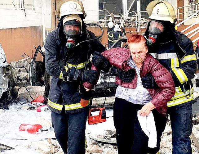 Au moins huit morts dans des frappes russes sur Odessa, des blessés, selon Zelensky