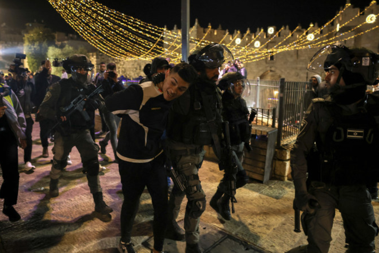 L'assouplissement des restrictions imposées aux Palestiniens pendant le ramadan, une ruse israélienne?