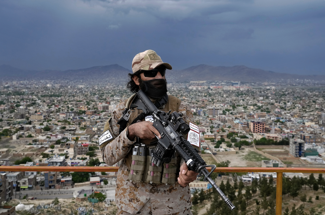 Afghanistan: au moins six morts dans des explosions dans une école d'un quartier chiite de Kaboul
