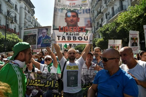 Algérie: Karim Tabbou, figure du Hirak, toujours en état d'arrestation