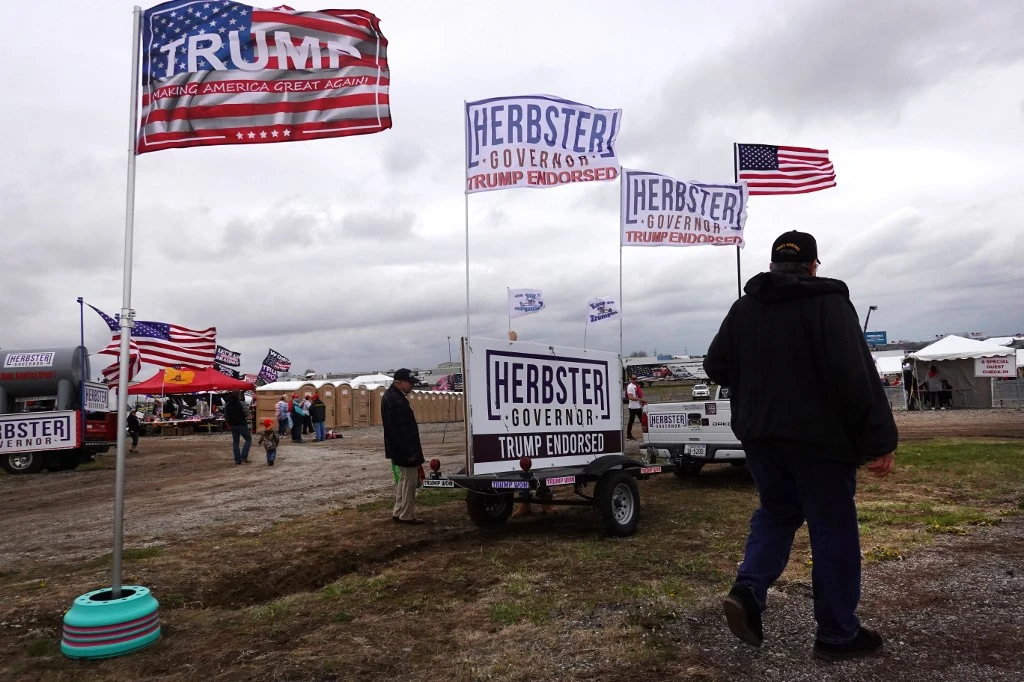 Trump va participer au meeting d'un candidat accusé d'agression sexuelle