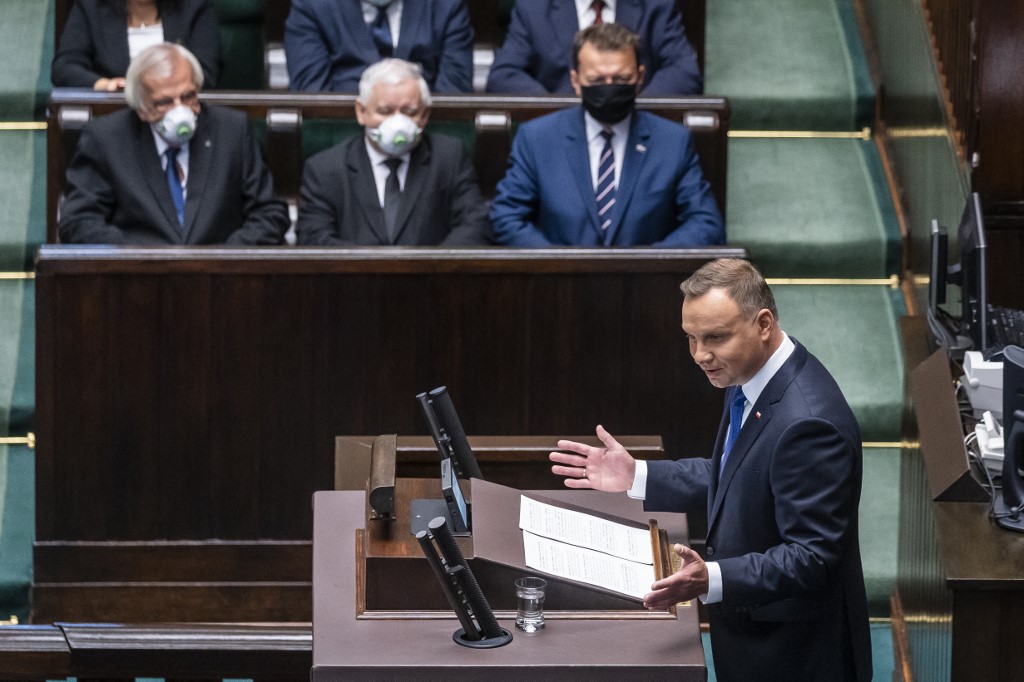 Pologne: suppression du système disciplinaire pour les juges, un des contentieux avec l'UE