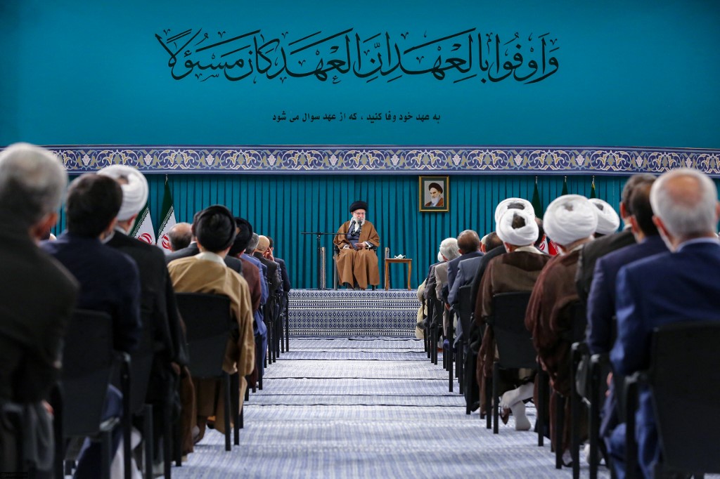 Au carrefour des intérêts du peuple et de l'islamisme