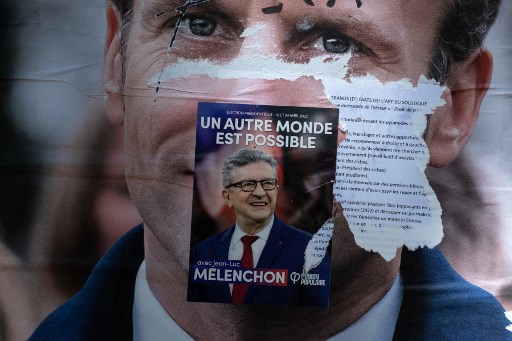 Pas d'état de grâce pour Macron, Mélenchon 2e personnalité préférée des Français, selon un sondage