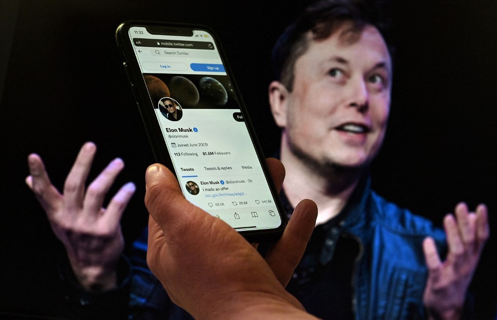 Modération, régulation, rentabilité: chez Twitter, Musk va devoir jouer serré