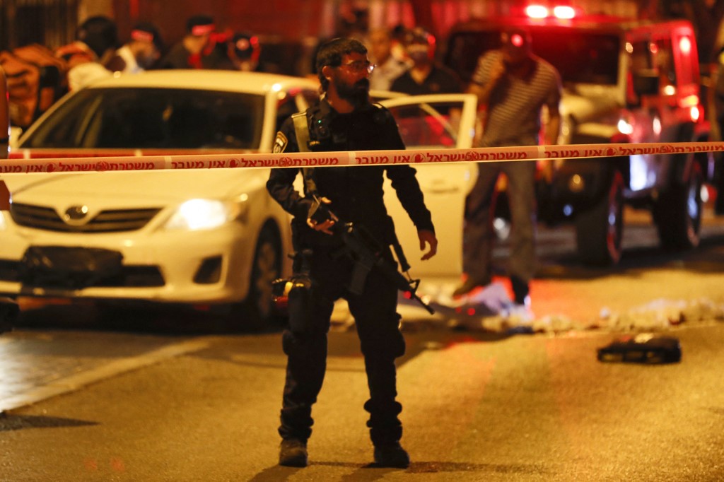 Chasse à l'homme après une nouvelle attaque meurtrière en Israël
