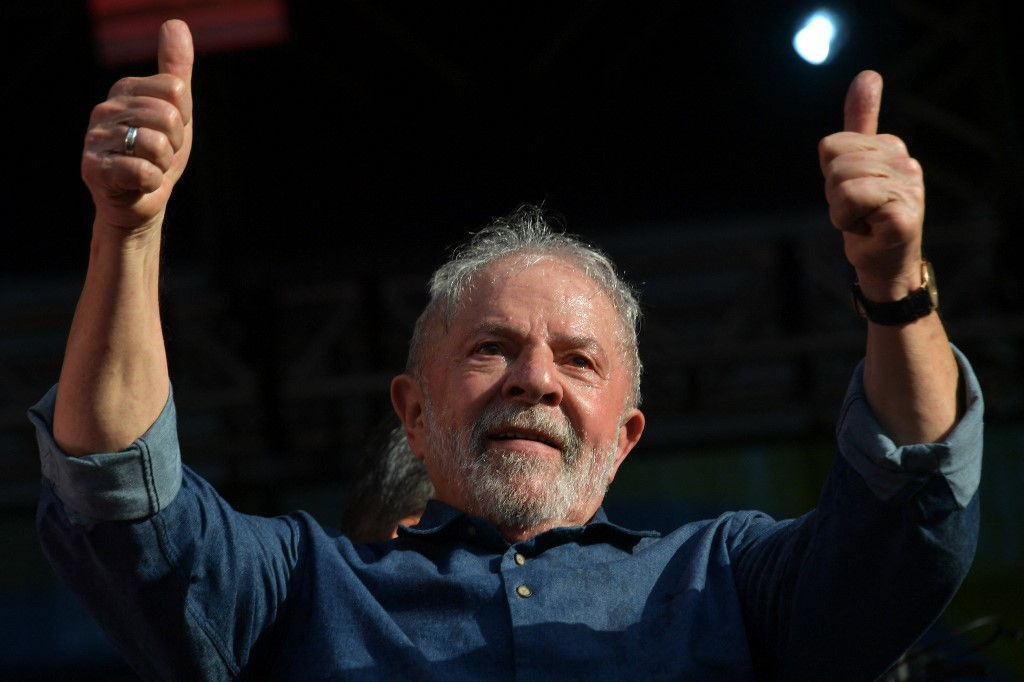 Lula se lance dans la bataille présidentielle au Brésil