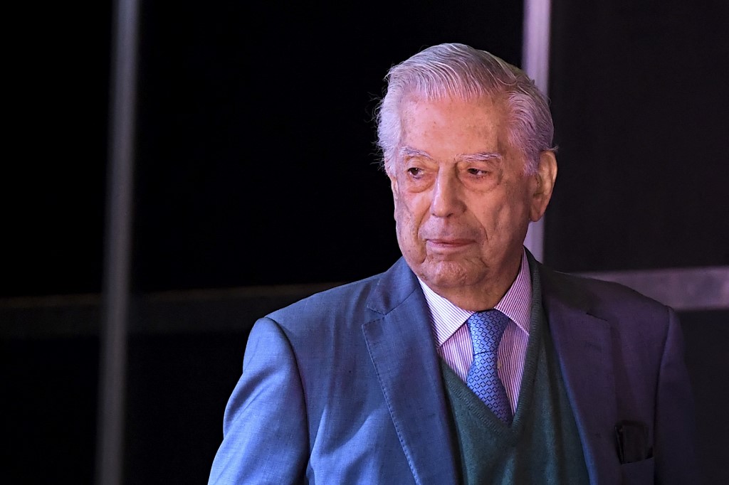 Vargas Llosa a continué à écrire pendant son hospitalisation pour Covid