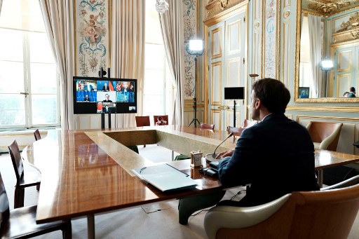 Ukraine : une frappe russe tue 60 civils selon Zelensky, le G7 uni face à Moscou