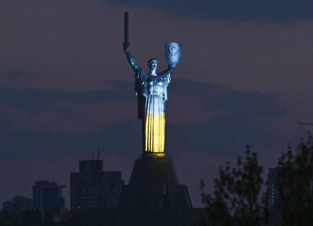 « Nous ne sommes pas des nazis »: Kiev célèbre discrètement le Jour de la Victoire