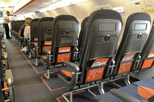UE: plus d'obligation de masques dans les aéroports et avions à partir de lundi