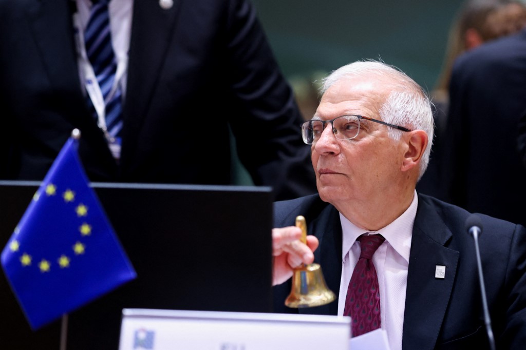 L'UE accuse la Russie d'avoir paralysé des satellites pour préparer l'invasion de l'Ukraine