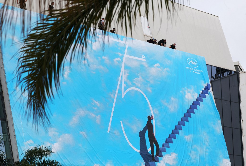 Ultimes préparatifs avant le top départ du 75e Festival de Cannes