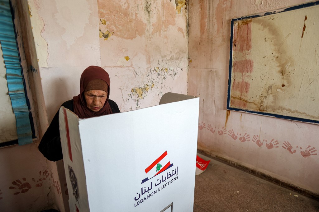 Liban: le bloc du Hezbollah devrait perdre du terrain après les législatives