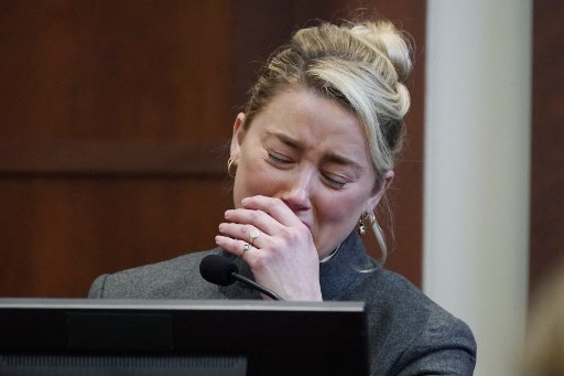 À la barre, Amber Heard supplie Johnny Depp: «laisse-moi tranquille»