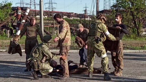Ukraine: 959 militaires ukrainiens d'Azovstal se sont rendus depuis lundi