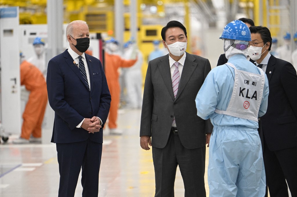 Biden en Corée du Sud, son premier voyage présidentiel en Asie, sous l'ombre du nucléaire nord-coréen