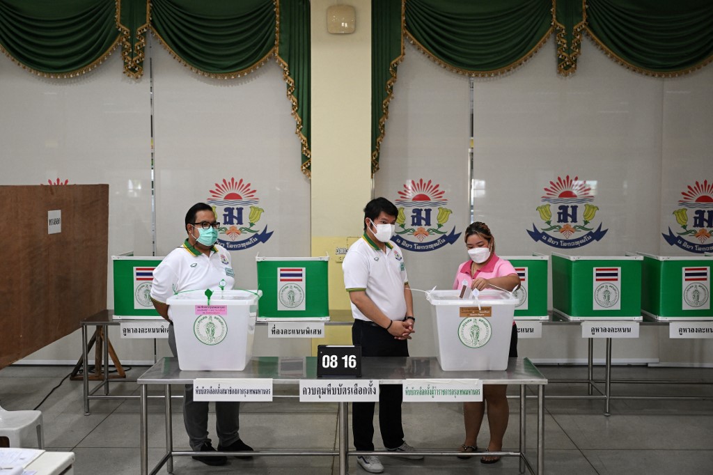 Bangkok choisit son gouverneur, un test pour les élections générales à venir
