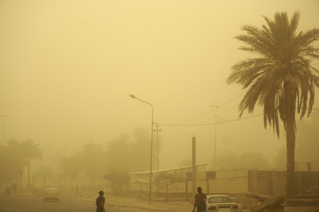 Irak: aéroports brièvement fermés après une nouvelle tempête de poussière