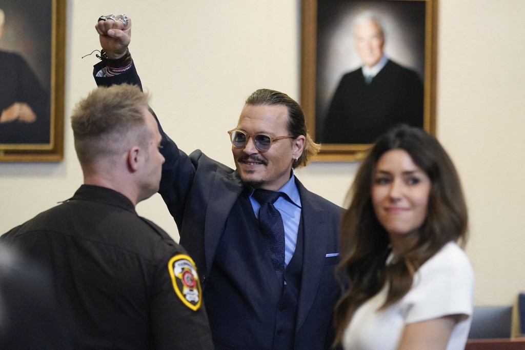 Fin des débats au procès entre Amber Heard et Johnny Depp, le jury parti délibérer