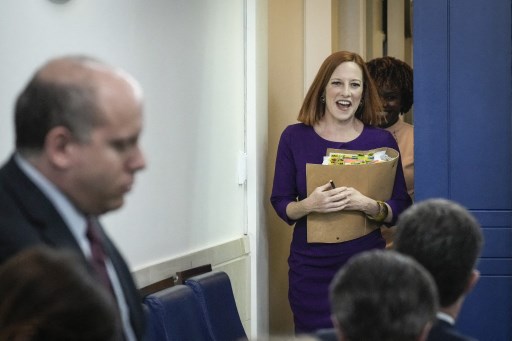 Jen Psaki, visage d'une présidence Biden chahutée, cède sa place de porte-parole