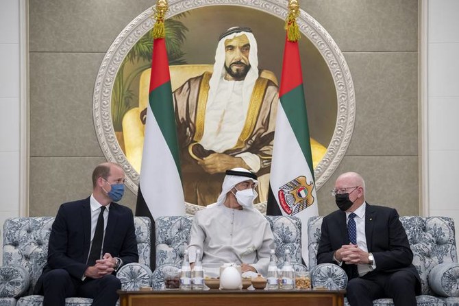 Le prince William rencontre cheikh Mohammed ben Zayed à Abu Dhabi