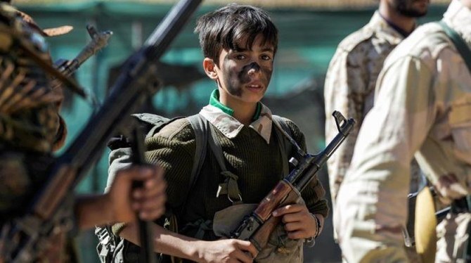 Un ministre yéménite met en garde contre le recrutement par les Houthis d'enfants combattants
