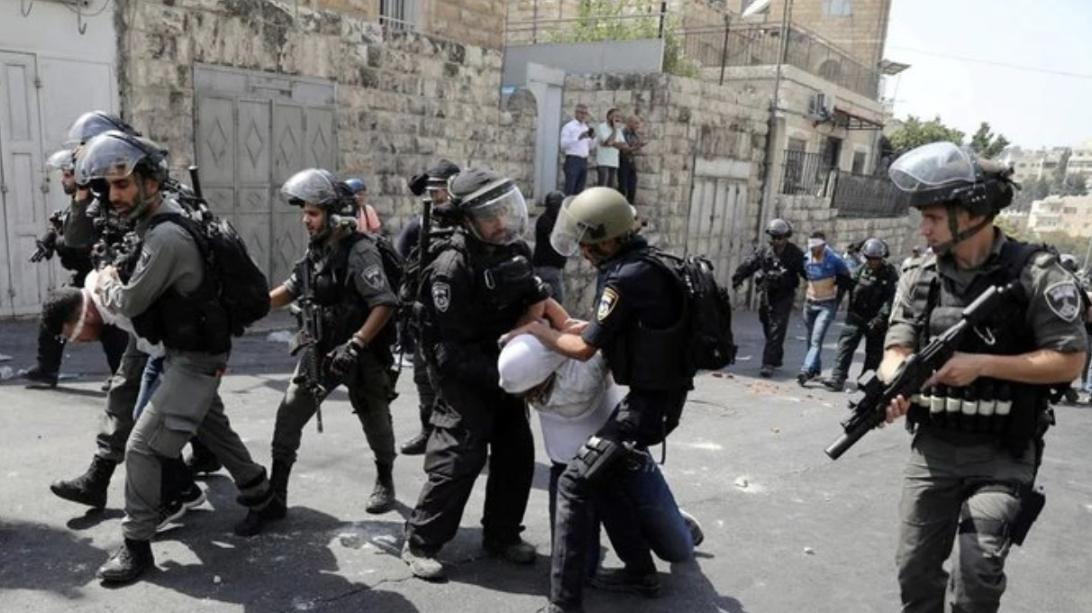 Pour le dernier jour du ramadan, Israël procède à l’arrestation de Palestiniens