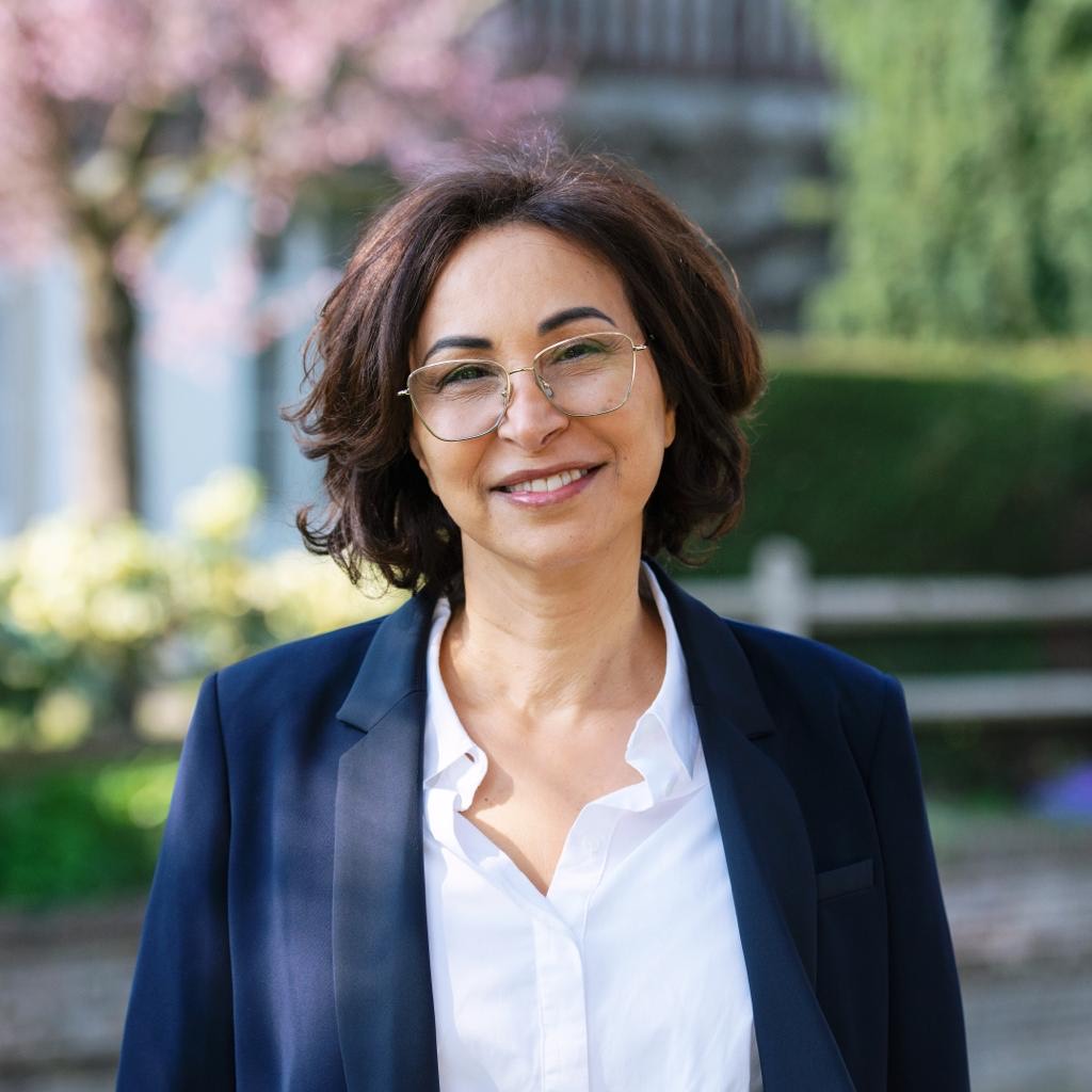 Naïma M’Faddel : la politique des visas ternit l'image de la France