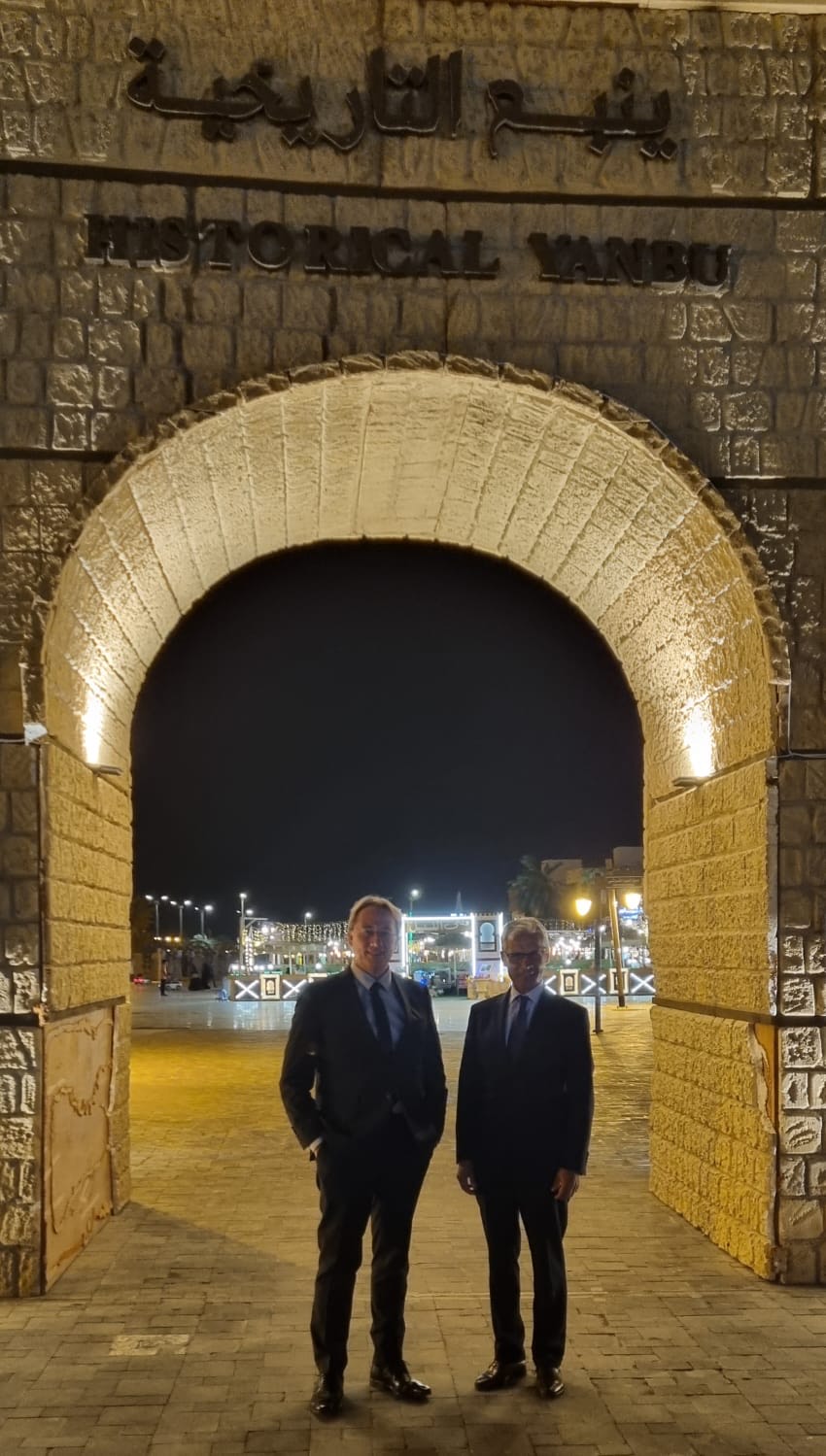M.&nbsp; Pouille et le Dr Al-Qurashi ont exploré la contribution des entreprises françaises au développement économique de la grande ville industrielle de l’ouest (Photo, fournie).
