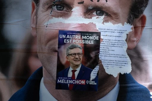 Pas d'état de grâce pour Macron, Mélenchon 2e personnalité préférée des Français, selon un sondage