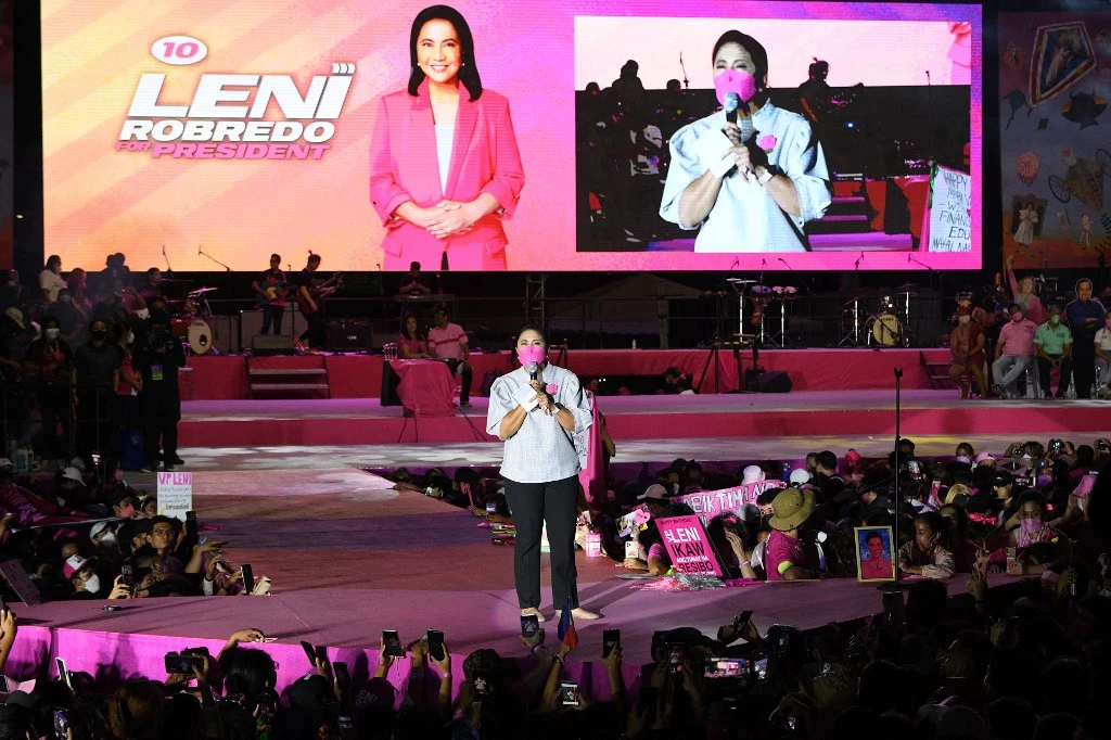 Philippines: Leni Robredo, seule femme en lice pour la présidentielle