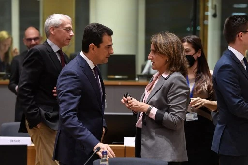 Energie: l'UE refuse de payer le gaz en roubles et se prépare à une rupture avec Moscou