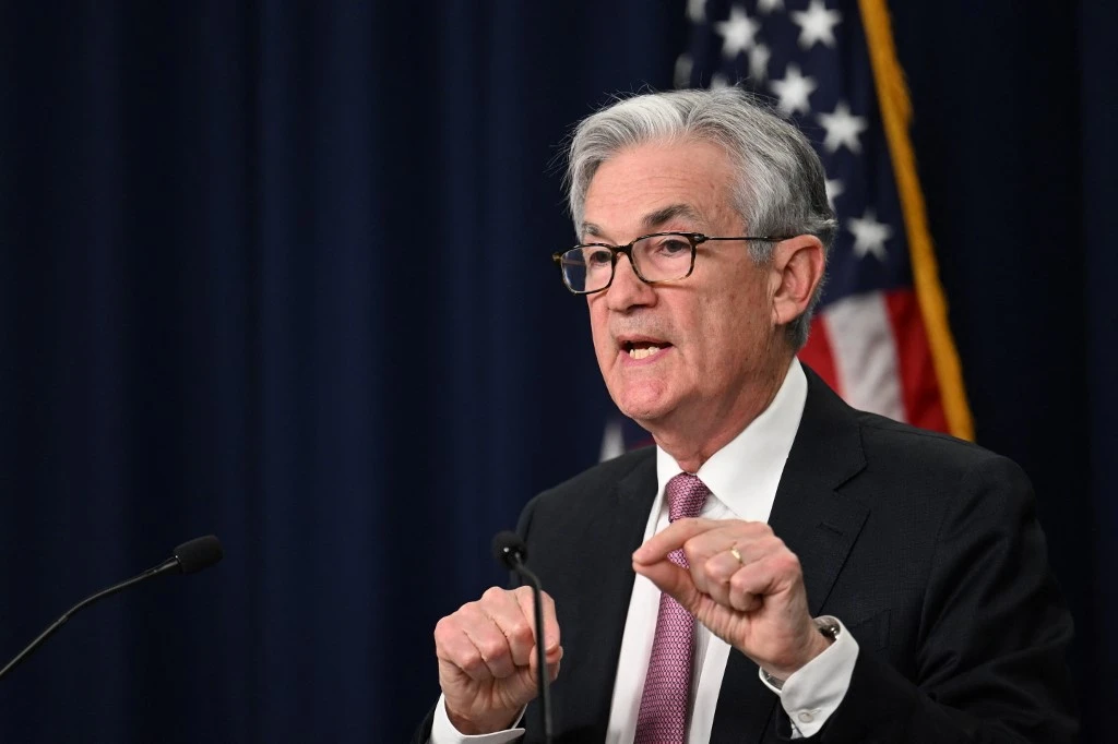 Jerome Powell confirmé par le Sénat, reconduit comme président de la Fed