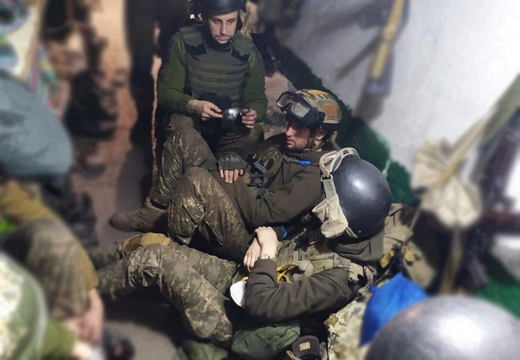 Moscou annonce la reddition de 265 combattants de Marioupol, Kiev veut un «échange»