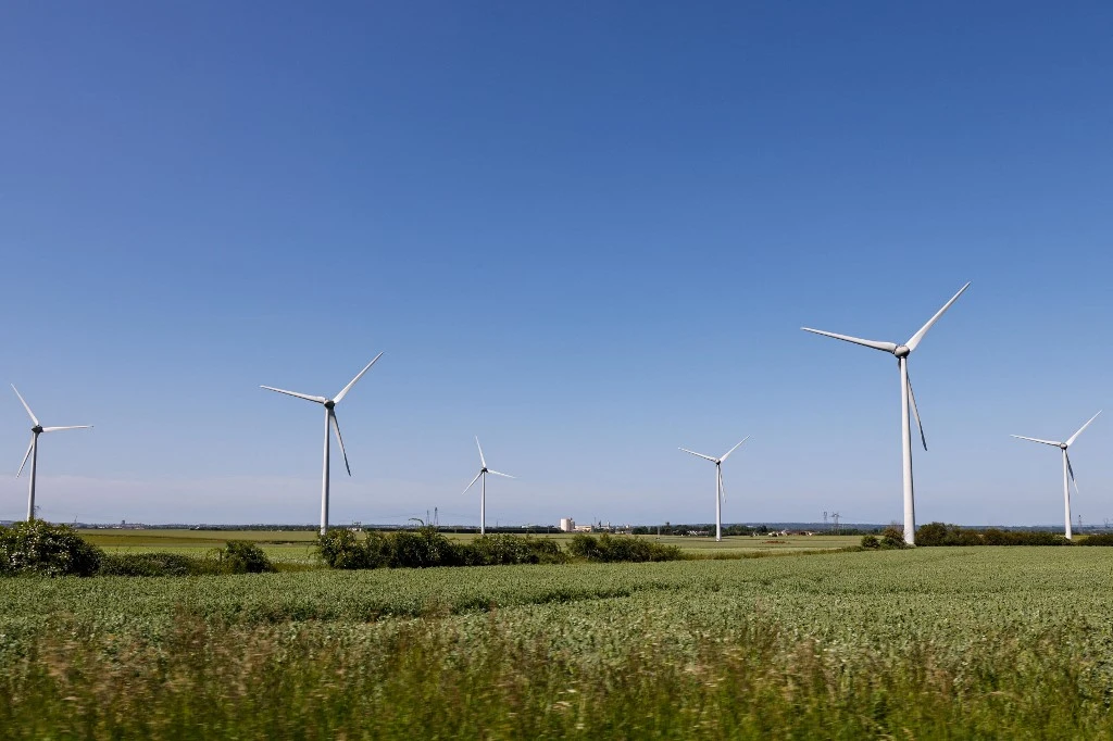 Eolien: Paris veut un développement progressif