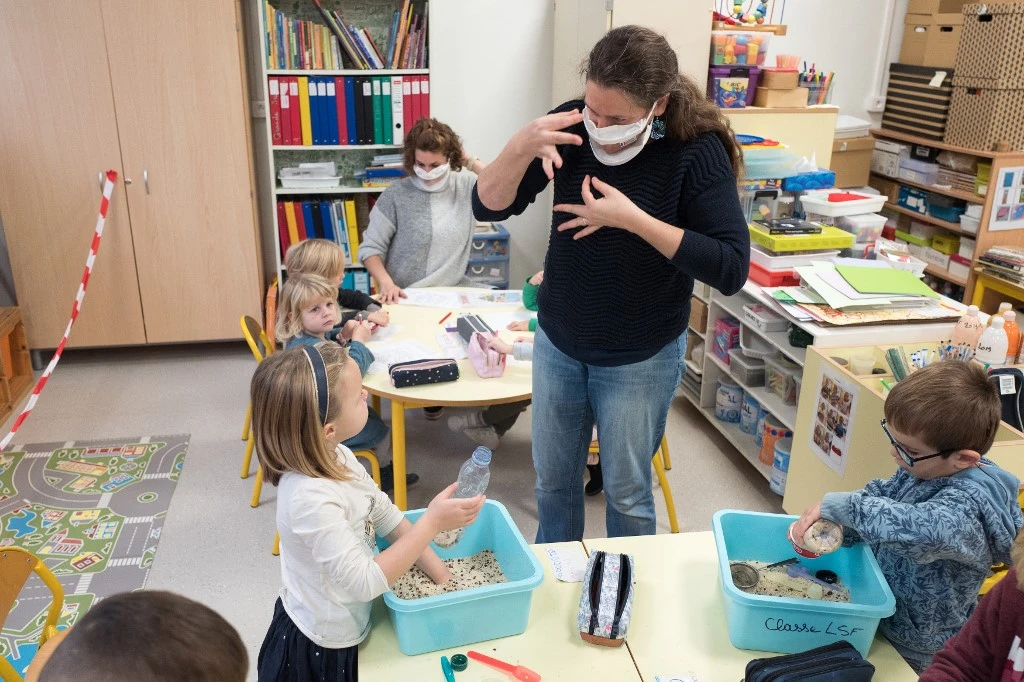 Ukraine: comment parler de la guerre aux enfants?