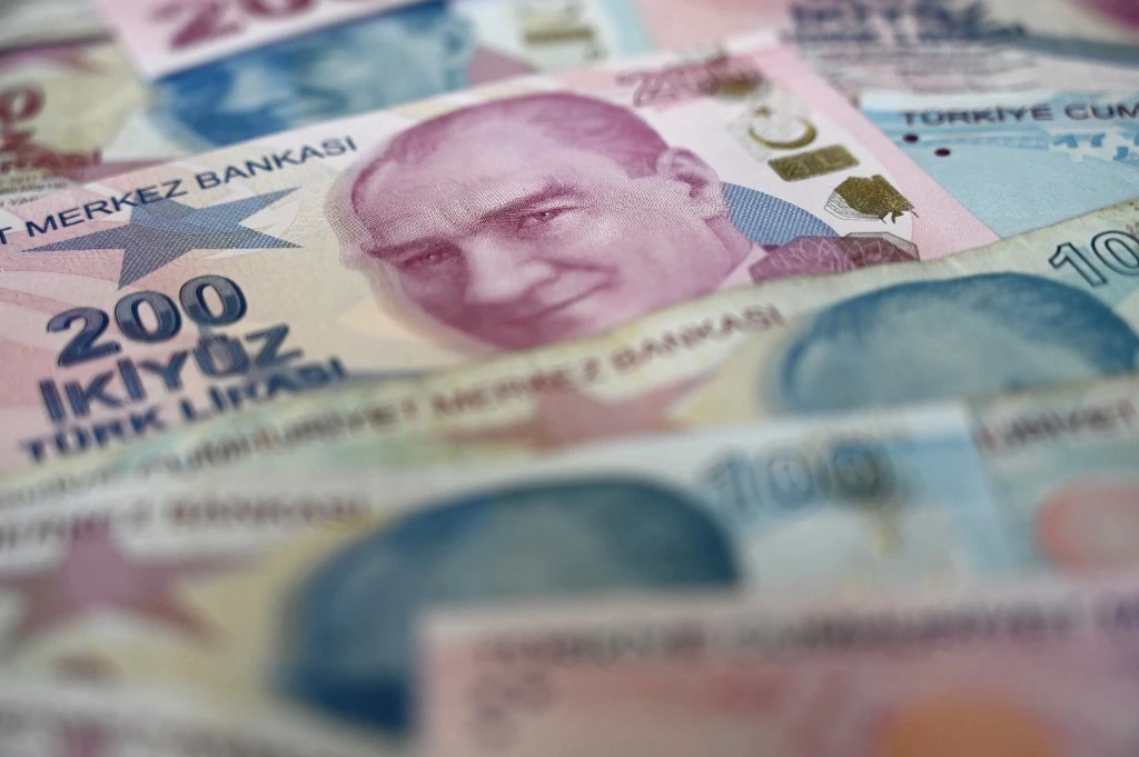 Turquie: l'inflation frôle les 70%, caillou dans la chaussure d'Erdogan
