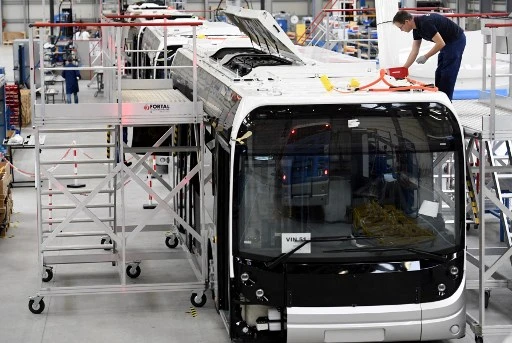 Après deux incendies, Bolloré veut réparer ses bus électriques