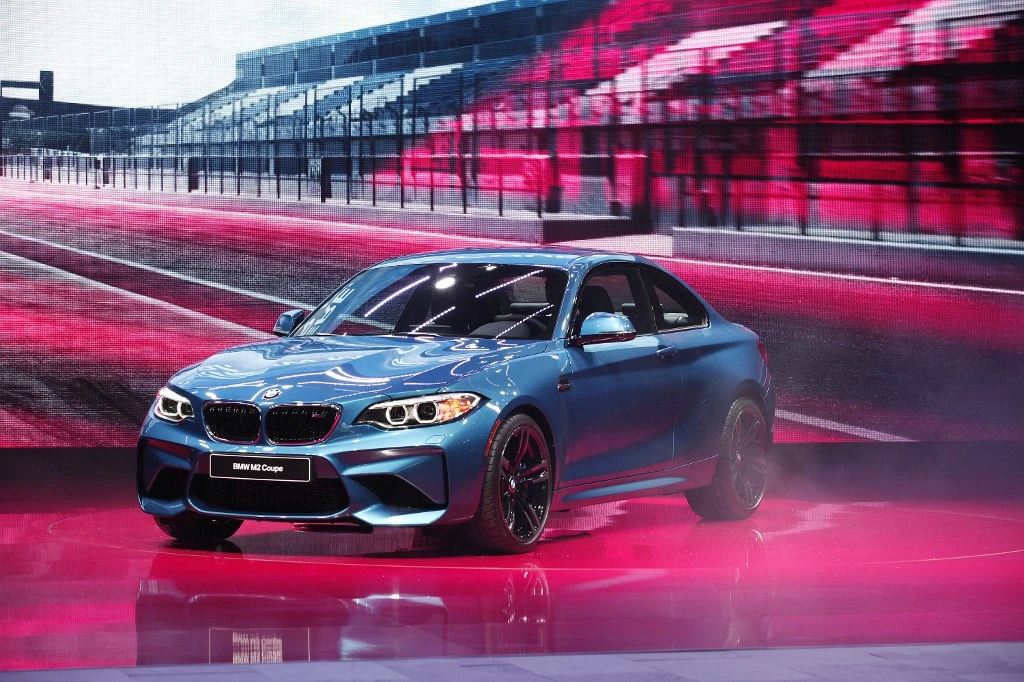 BMW et Mercedes-Benz vendent leur service commun d'autopartage à Stellantis